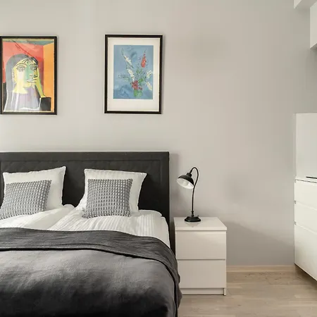 Rentplanet - Ovo アパート ヴロツワフ