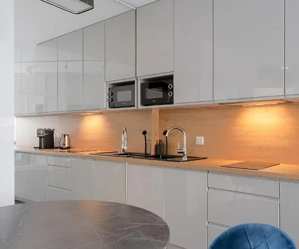 Rentplanet - Ovo Apartment